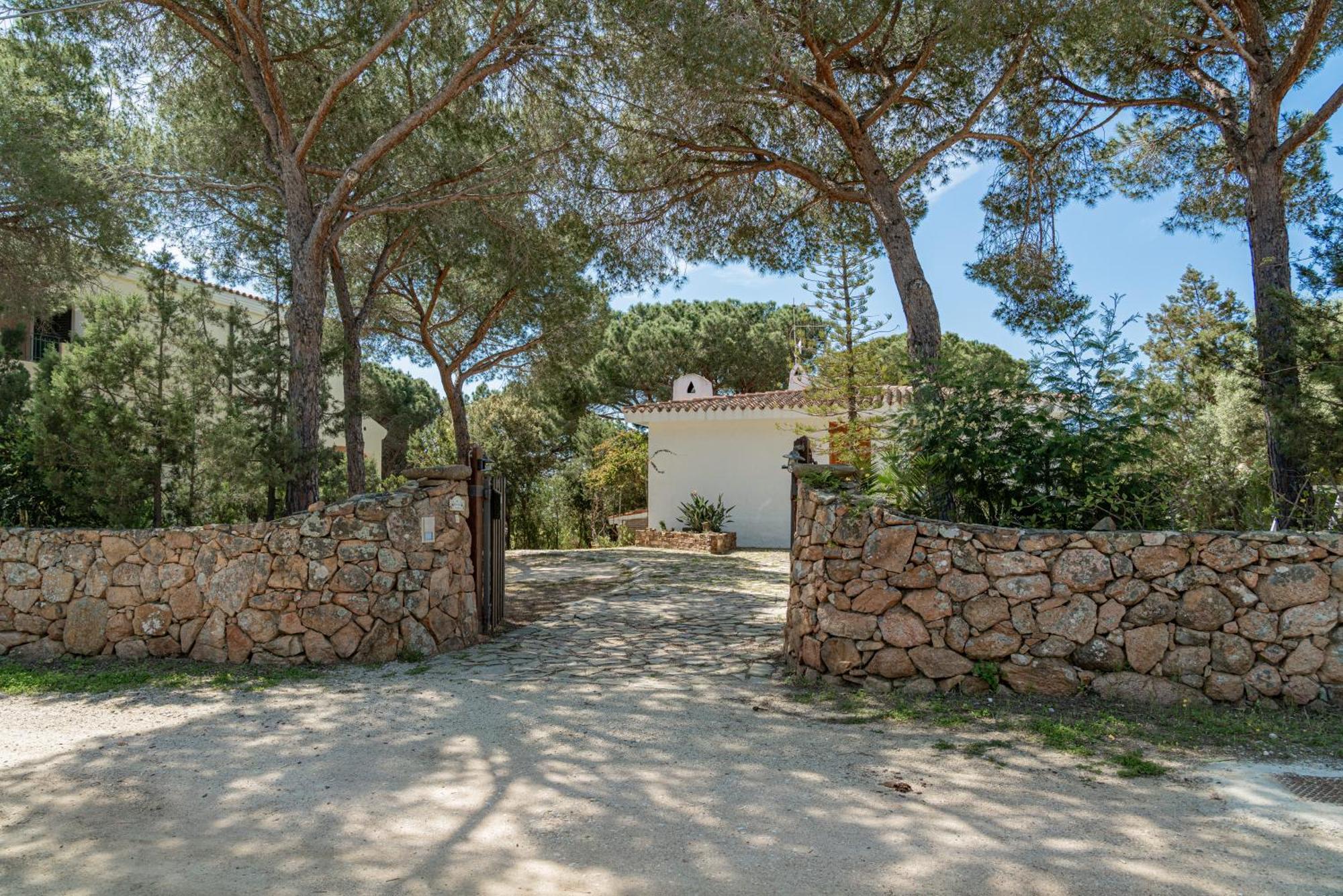 Casa Donatella, In Riva Al Mare! Villa Cala Liberotto Exterior photo