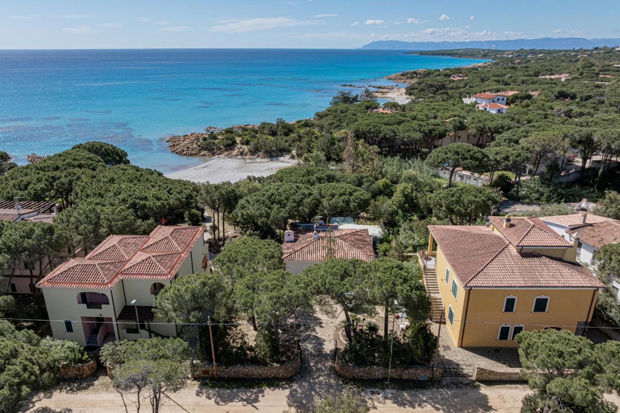 Casa Donatella, In Riva Al Mare! Villa Cala Liberotto Exterior photo