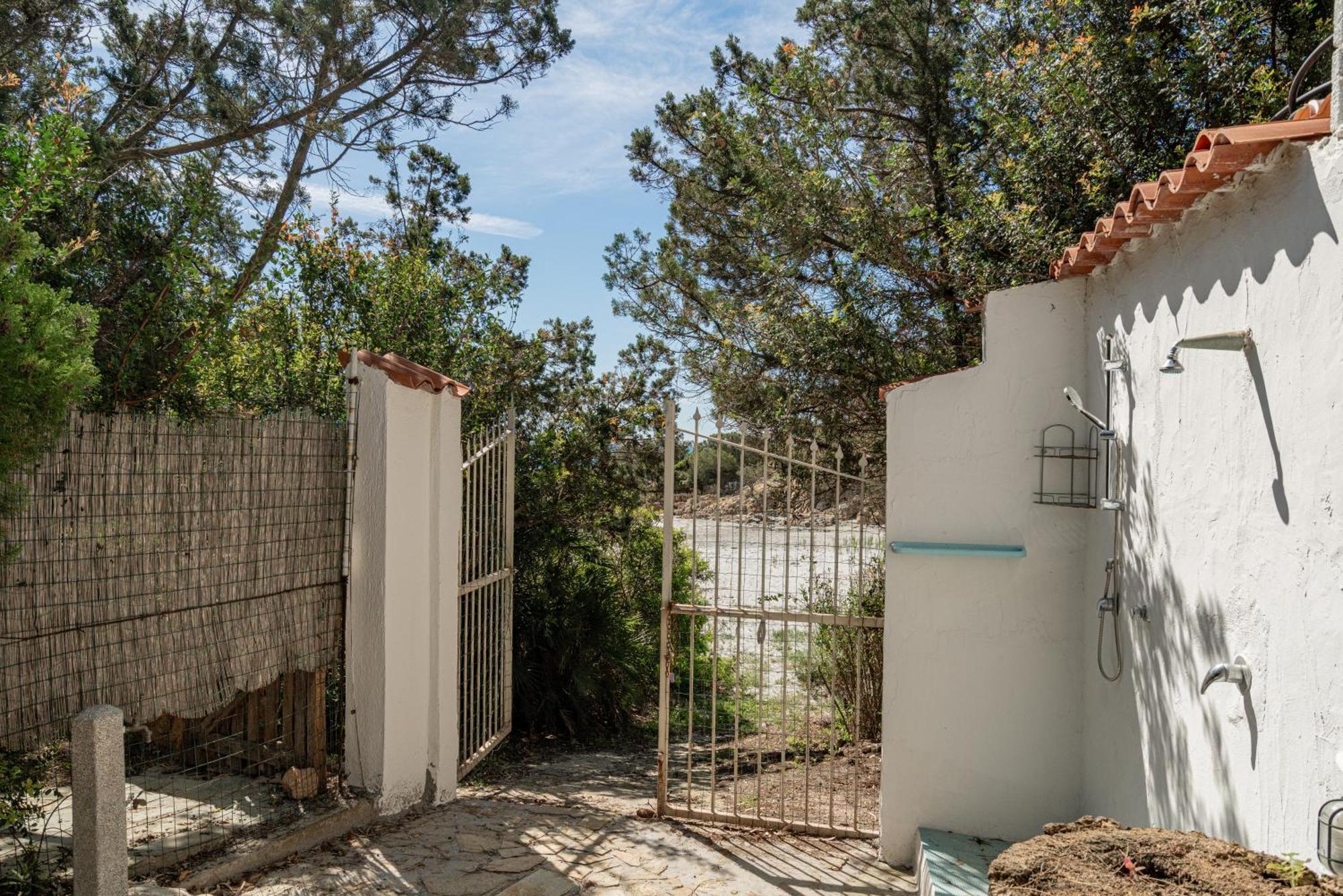 Casa Donatella, In Riva Al Mare! Villa Cala Liberotto Exterior photo