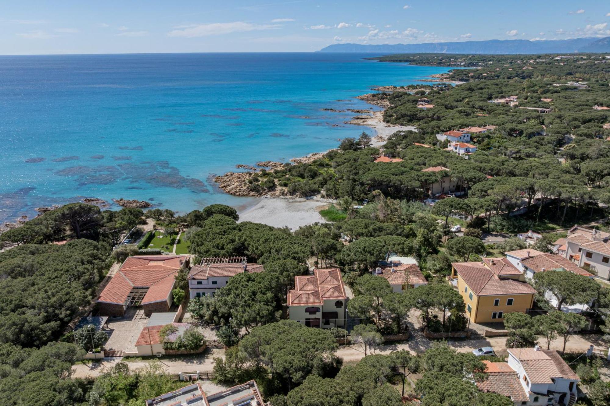 Casa Donatella, In Riva Al Mare! Villa Cala Liberotto Exterior photo